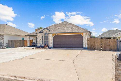 15225 Barataria Dr, Corpus Christi, TX, 78418-6103 | Card Image