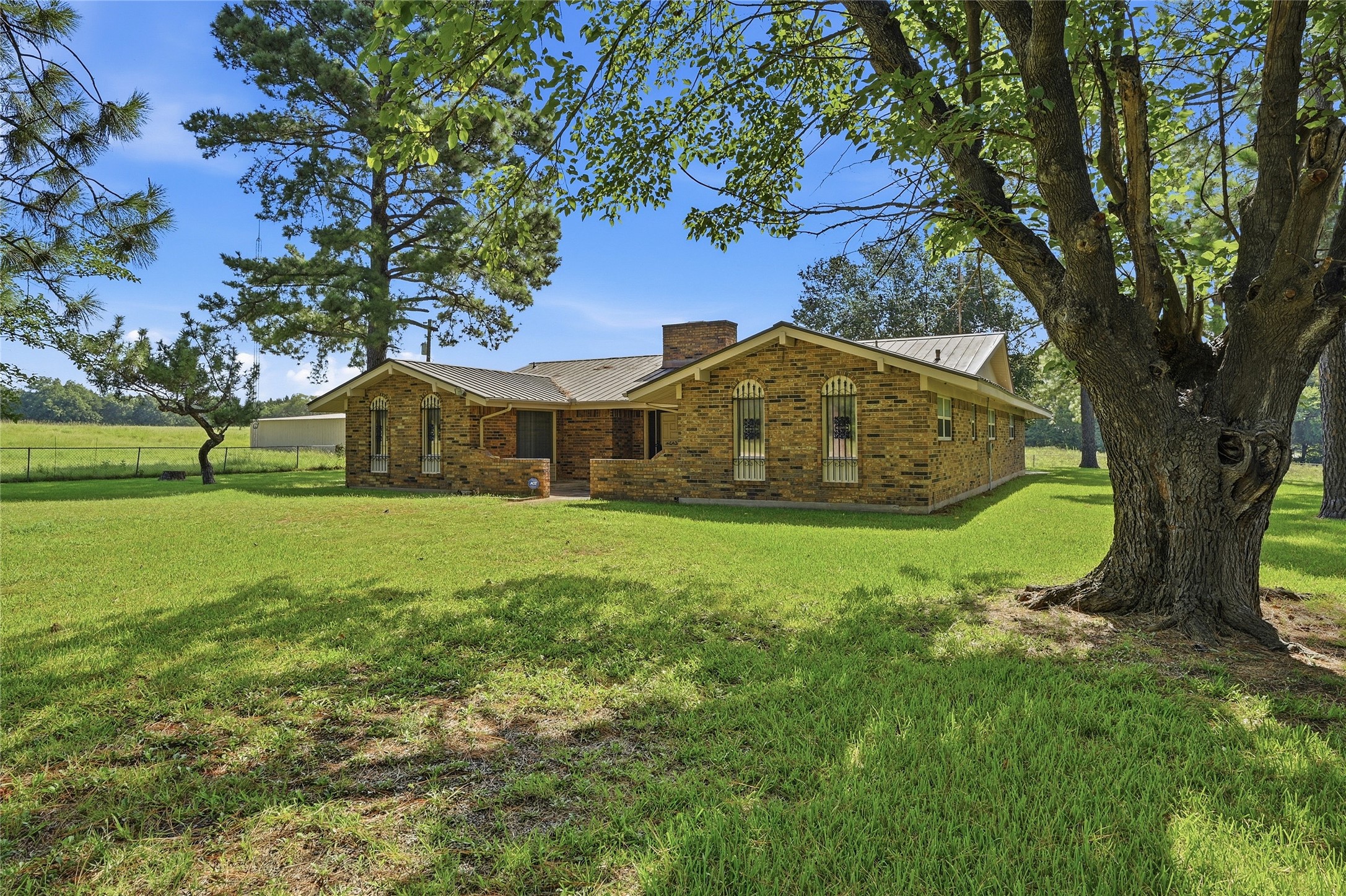 Residential in Sadler 5