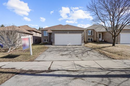 8 Bradley Lane, Brantford, ON, N3T6R5 | Card Image