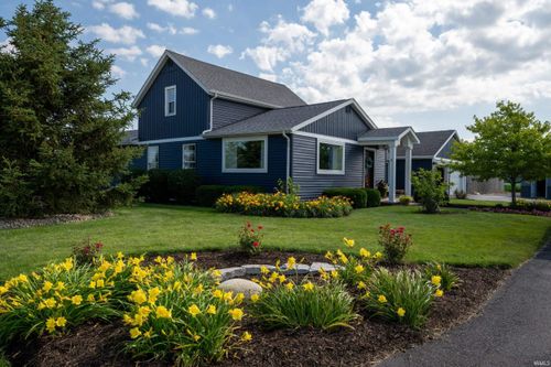 10809 S State Road 105, South Whitley, IN, 46787-9202 | Card Image