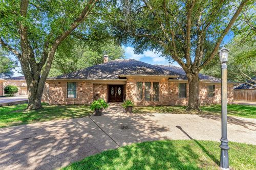 1002 Canyon Ct, Cleburne, TX, 76033-5948 | Card Image