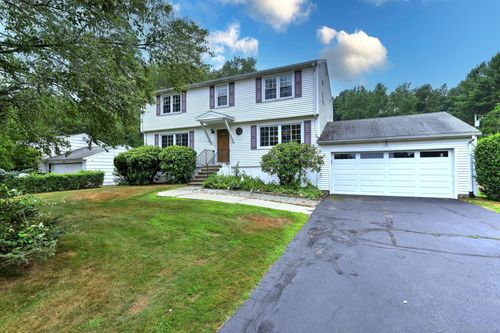 44 Laura Rd, Hamden, CT, 06514-1102 | Card Image