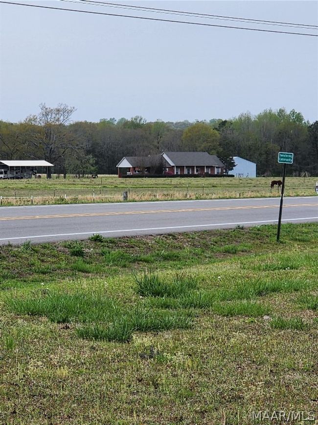 1432 Ingram Rd, House other with 4 bedrooms, 2 bathrooms and null parking in Elmore AL | Image 12