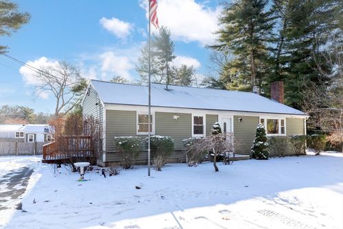 20 Montclair Ave, Pembroke, MA, 02359-3427 | Card Image