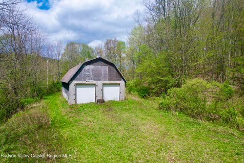 30 Harter Rd, West Kill, NY, 12492-5123 | Card Image