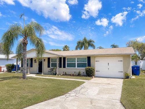 3711 Redwood Dr, HOLIDAY, FL, 34691-3541 | Card Image