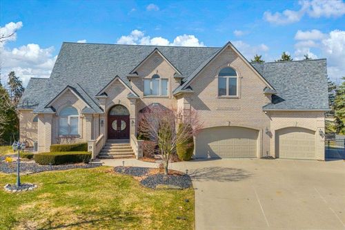 49404 Compass Point Dr, Chesterfield, MI, 48047-4356 | Card Image