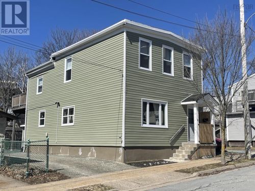 11 Best, Dartmouth, NS, B3A2W8 | Card Image