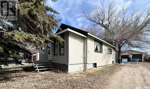 625 Maharg Ave, Burstall, SK, S0N0E5 | Card Image
