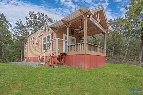 206 Red Bud Ln, Decatur, AL, 35603-6424 | Card Image