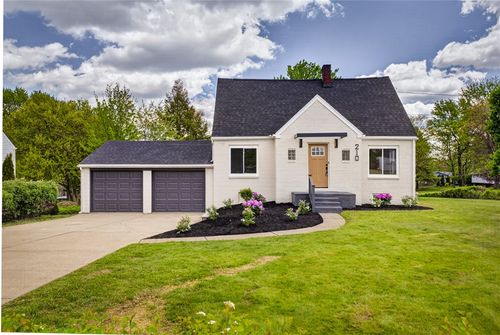 210 W Woodland Dr, Aliquippa, PA, 15001-1413 | Card Image