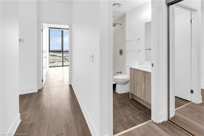 3207 - 2916 7 Highway, House attached with 2 bedrooms, 2 bathrooms and 1 parking in Vaughan ON | Image 9