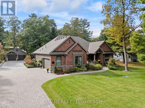 10007 Jenna Rd, Grand Bend, ON, N0M1T0 | Card Image