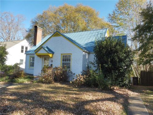 819 Madison Ave, Winston-Salem, NC, 27103-3746 | Card Image