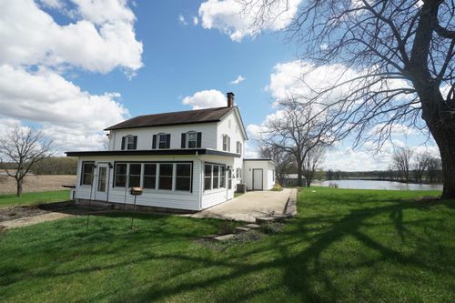 1473 N Heine Road, Freeport, IL, 61032 | Card Image