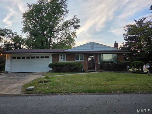 1229 N Hills Ln, Cool Valley, MO, 63121-1038 | Card Image