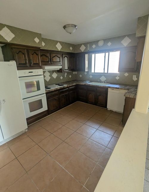 9 Breglia St, Yonkers, NY, 10704-1515 | Card Image