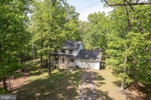 430 Babbs Mountain Rd, Winchester, VA, 22603-3213 | Card Image