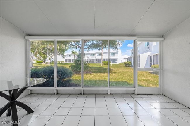 Tiled Lanai with screen enclosure | Image 33
