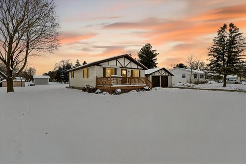 N305 E 2nd Ave, Brodhead, WI, 53520-1018 | Card Image