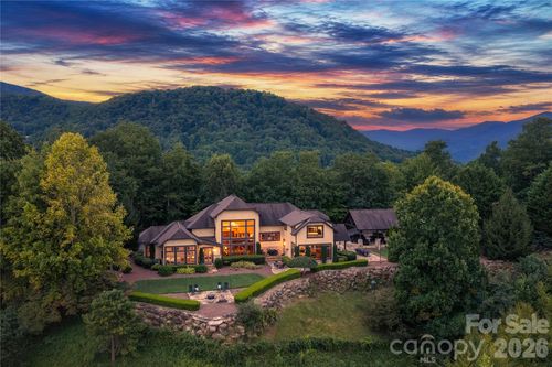 93 Lombard St, Waynesville, NC, 28786-5978 | Card Image