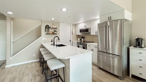 403-2823 Jacklin Rd, Langford, BC, V9B3Y1 | Card Image