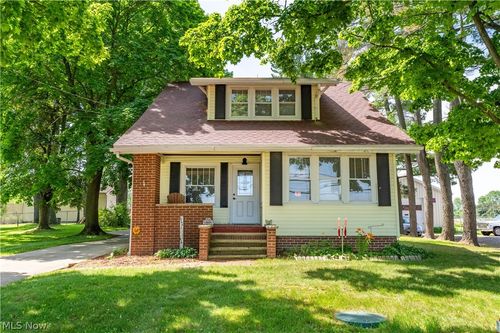 13134 Lincoln Way Nw, Massillon, OH, 44647-9633 | Card Image