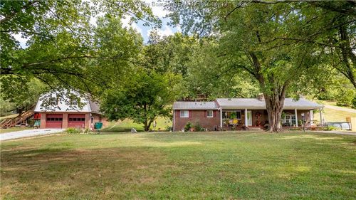 1288 Rocky Step Rd, Scott Depot, WV, 25560-7039 | Card Image