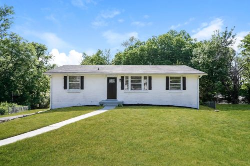 423 Bonnawood Ct, Hermitage, TN, 37076-1054 | Card Image