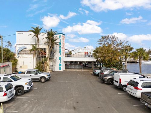 810 Dodecanese Blvd, TARPON SPRINGS, FL, 34689-3134 | Card Image