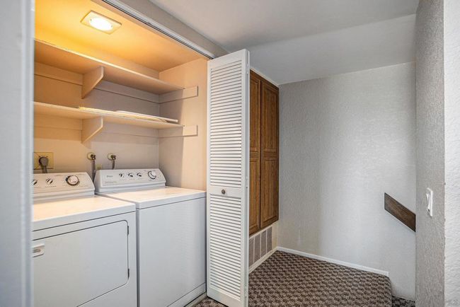 64 Montego Ct, Condo with 2 bedrooms, 3 bathrooms and 2 parking in Coronado CA | Image 10