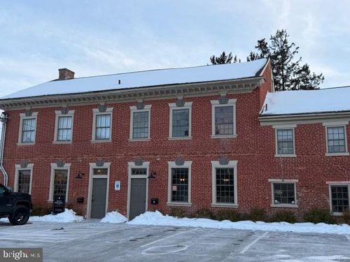 2 Miller St, STRASBURG, PA, 17579-1125 | Card Image