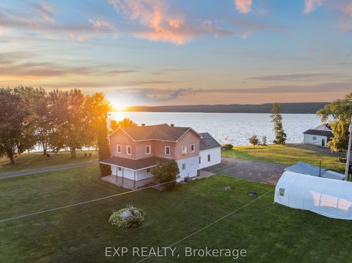 1178 Bay Rd, L'orignal, ON, K0B1K0 | Card Image