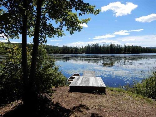 21 Northwood Estates Dr, Grafton, NH, 03240-3226 | Card Image