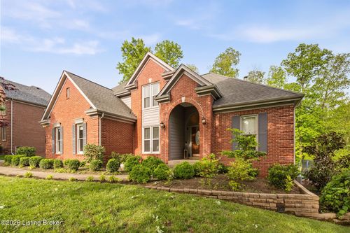 531 Wood Lake Dr, La Grange, KY, 40031-8718 | Card Image