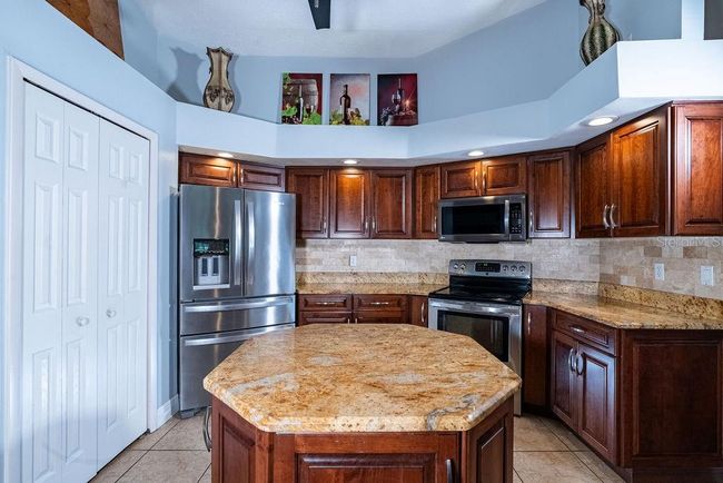 4702 Duffer Loop, House other with 3 bedrooms, 3 bathrooms and null parking in SEBRING FL | Image 13