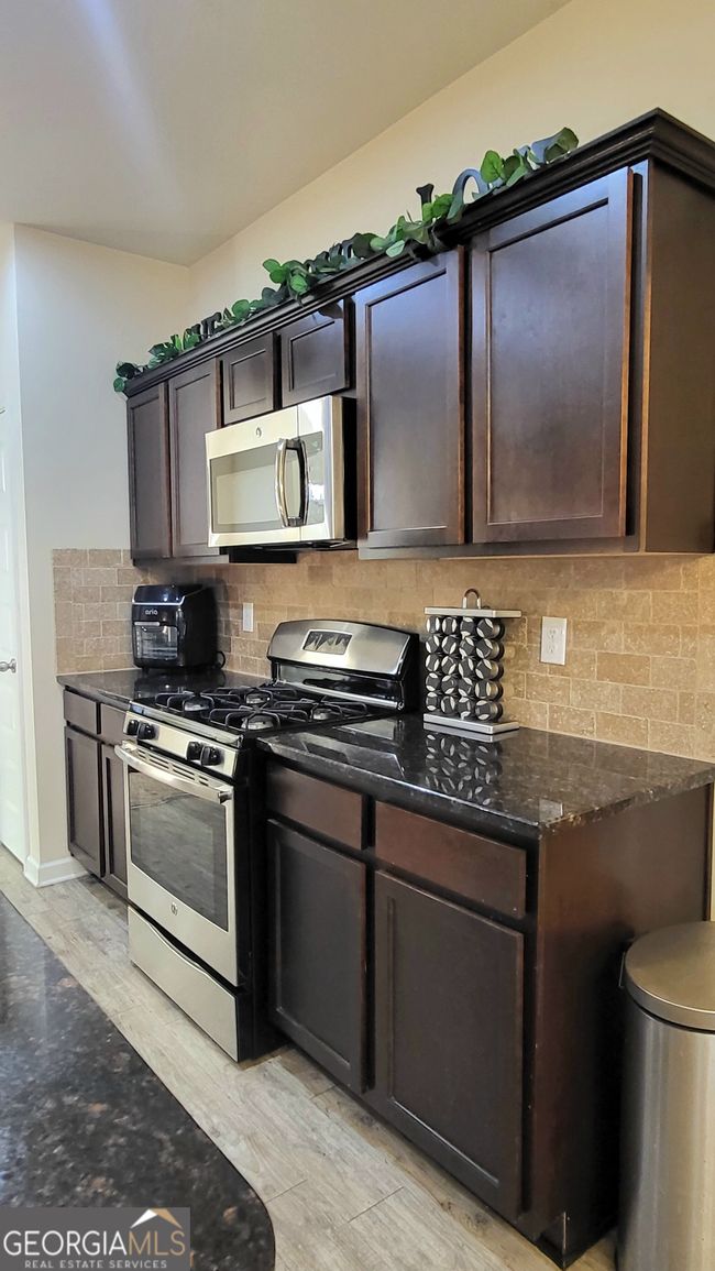 2406 Foxy Dr, House other with 5 bedrooms, 3 bathrooms and 4 parking in Bethlehem GA | Image 10