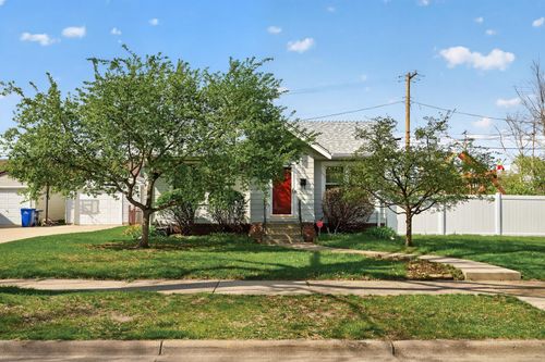 1105 California Ave W, Saint Paul, MN, 55108-2201 | Card Image