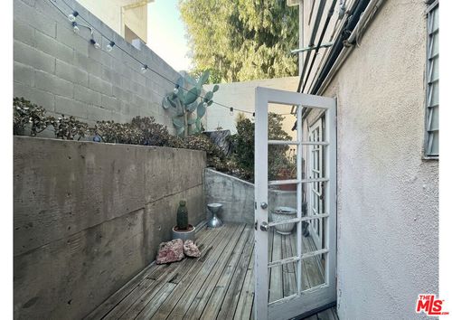 3-1145 Larrabee St, West Hollywood, CA, 90069-2029 | Card Image