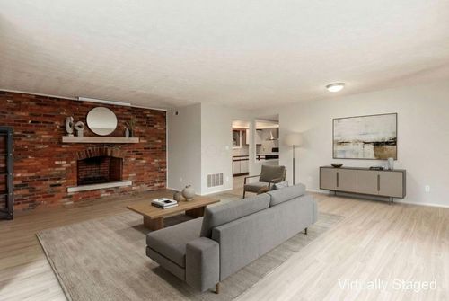 b-1512 Lafayette Drive, Upper Arlington, OH, 43220 | Card Image