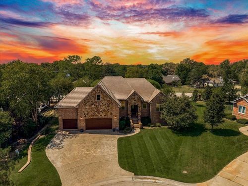 607 18th Fairway, Andover, KS, 67002-9114 | Card Image