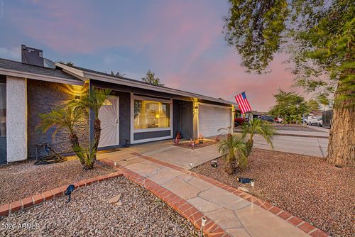2208 W Silvergate Dr, Chandler, AZ, 85224-1140 | Card Image