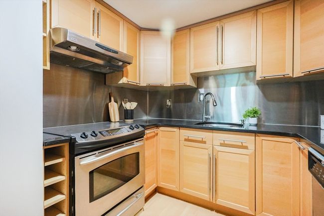 APT-703 - 10 Rogers St, Condo with 1 bedrooms, 1 bathrooms and null parking in Cambridge MA | Image 6