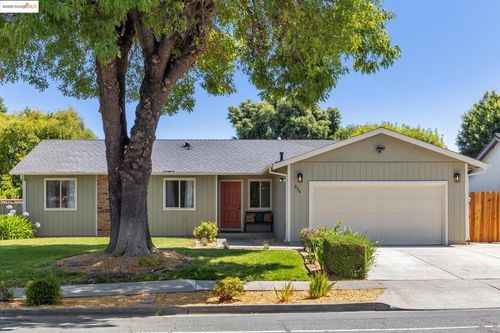 934 Bancroft Rd, Concord, CA, 94518-3958 | Card Image