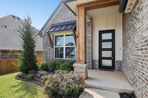 8216 Crew Lane, Edmond, OK, 73034 | Card Image