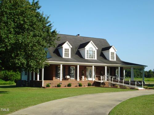334 Ira B Tart Rd, Dunn, NC, 28334-6093 | Card Image
