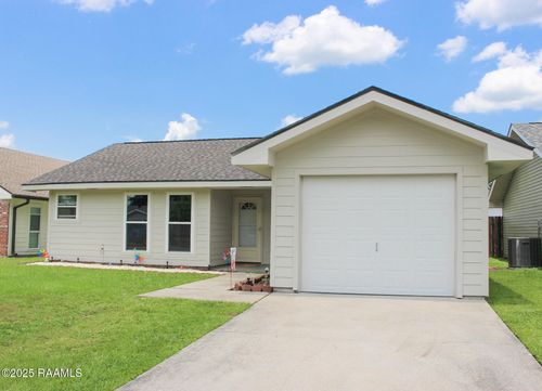 417 Tanglewood Dr, Houma, LA, 70364-3702 | Card Image