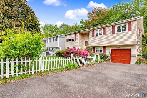 61 Marlin Dr, Norwalk, CT, 06854-1110 | Card Image