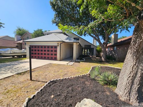 6426 Lochglen, San Antonio, TX, 78240-2568 | Card Image