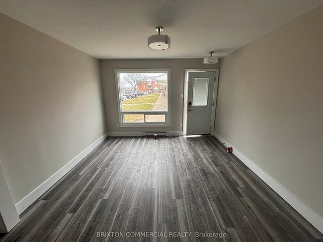 17 - 75 Elm St, Home with 2 bedrooms, 1 bathrooms and 1 parking in Saint Thomas ON | Image 5